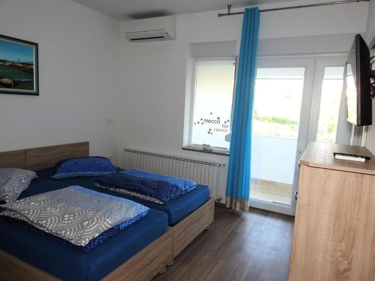 Apartmaji Sobe Zvezda Pobegi Exterior photo
